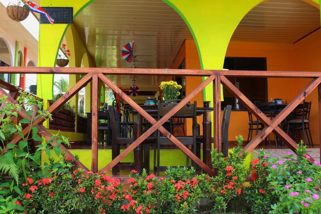 Hotel Las Flores Fortuna La Fortuna Luaran gambar