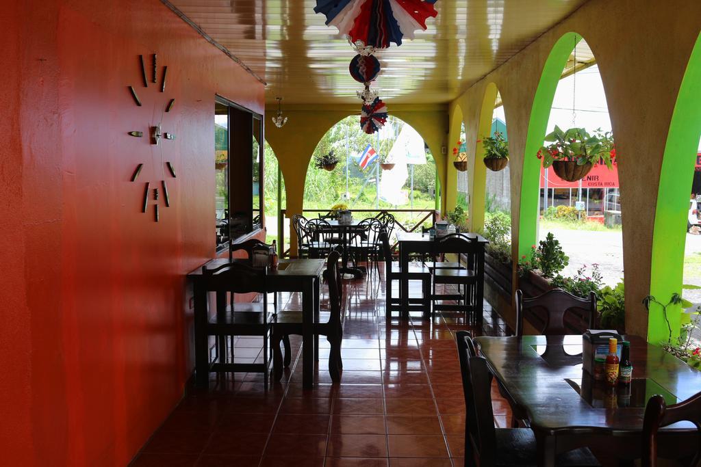 Hotel Las Flores Fortuna La Fortuna Luaran gambar