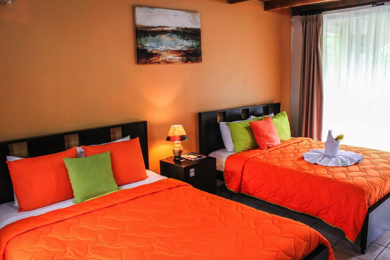 Hotel Las Flores Fortuna La Fortuna Luaran gambar