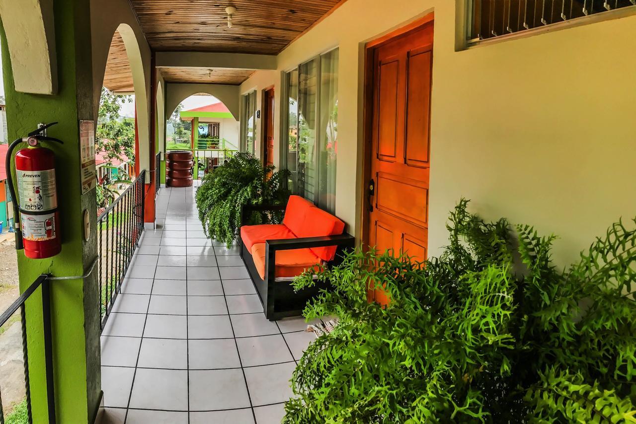Hotel Las Flores Fortuna La Fortuna Luaran gambar
